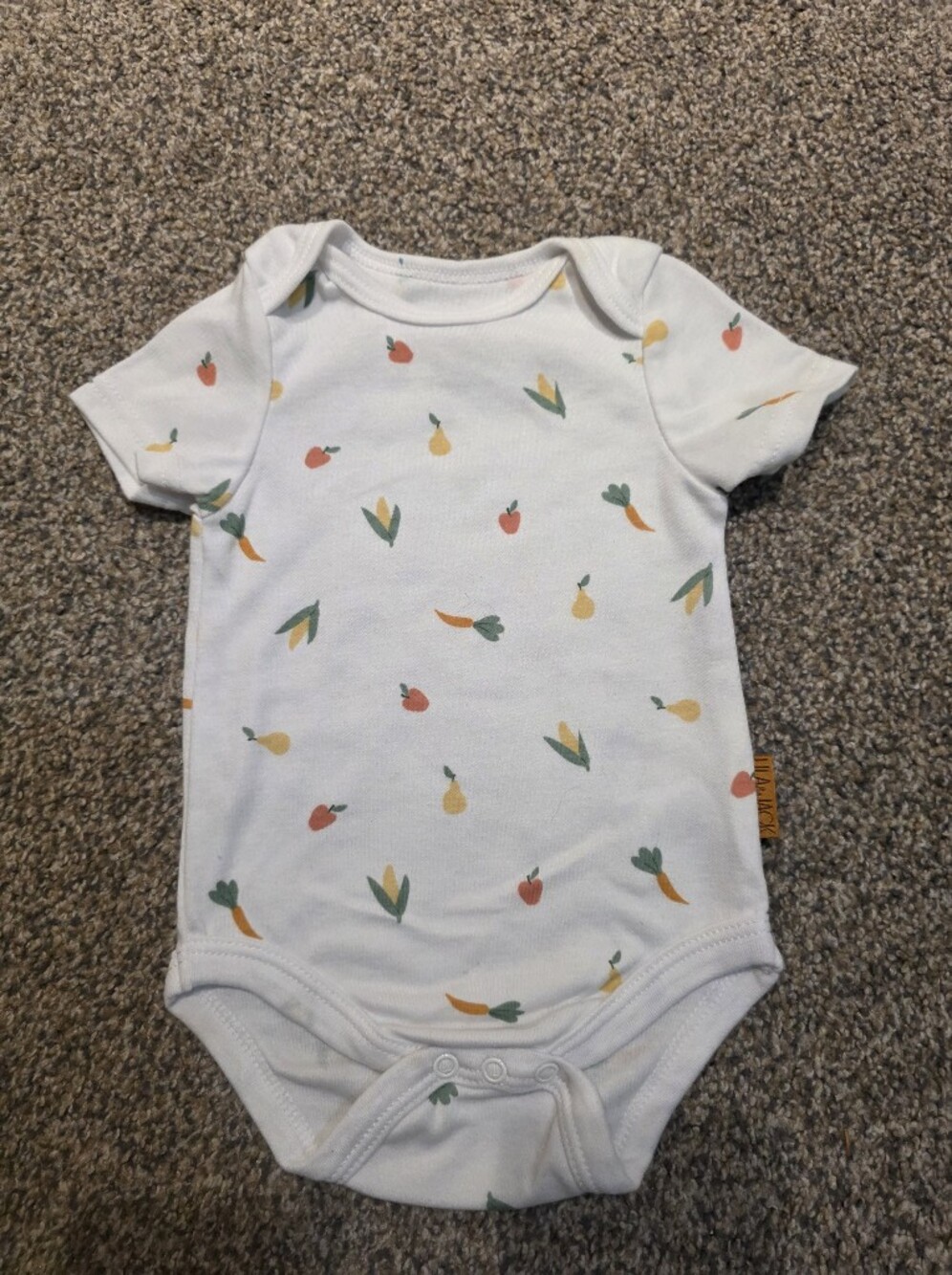 3/$10 Lila & Jack Baby One-Piece Bodysuit in White with Fruit & Veggie Print
